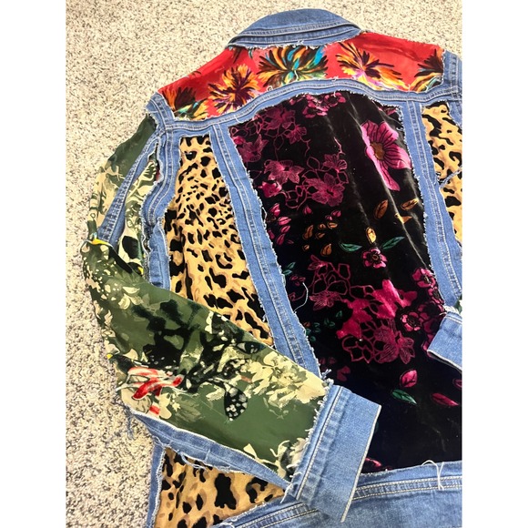 John Mark Denim Jacket Mixed Media Floral Velvet Patchwork Designer Medium - Picture 12 of 14